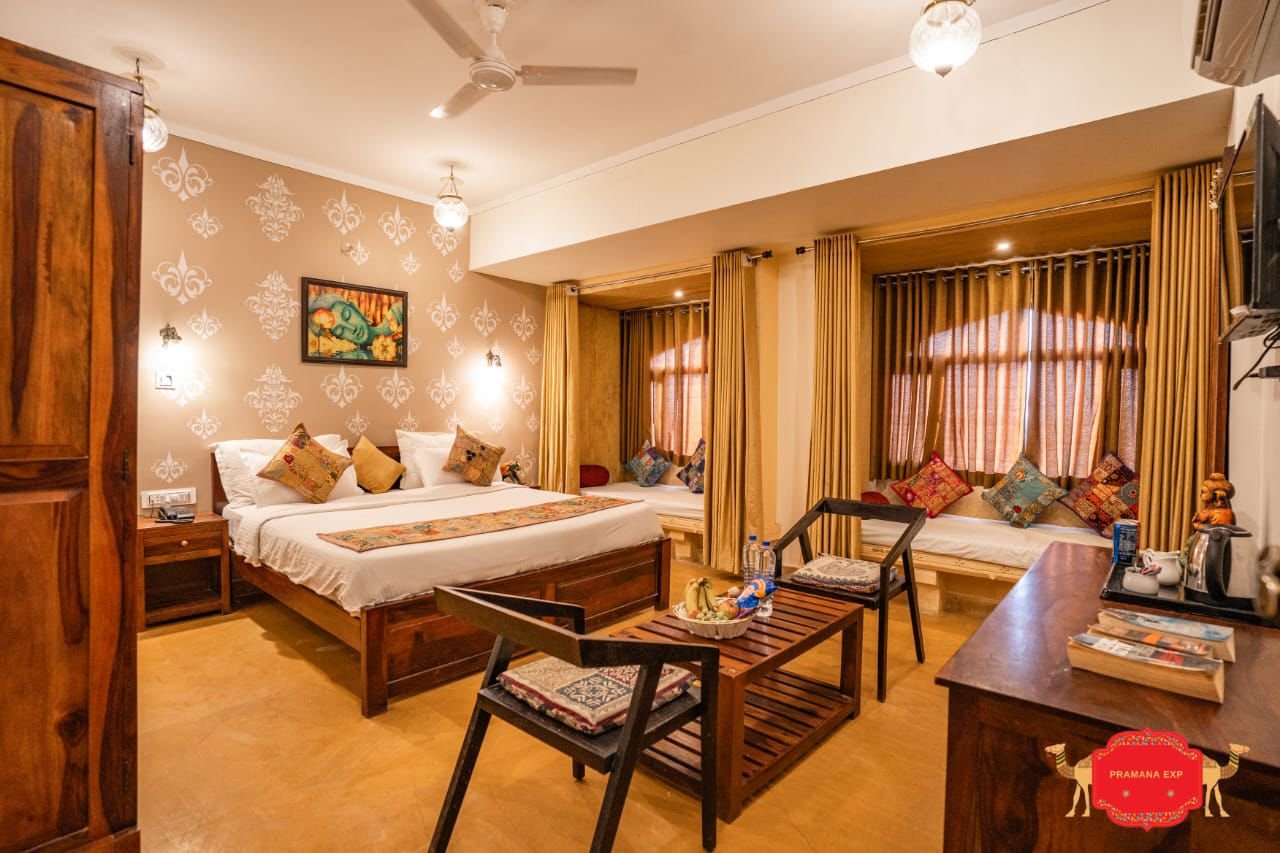 The Punjab Palace Maharaja Room